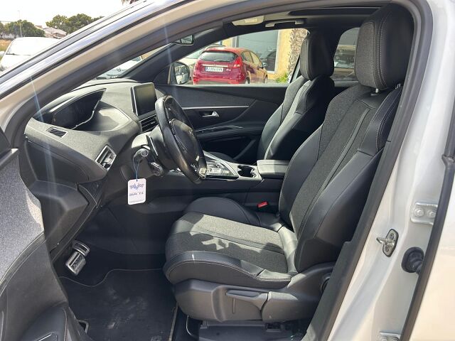 PEUGEOT 3008 GT LINE 1.2 E-THP AUTO SPANISH LHD IN SPAIN 41000 MILES SUPER 2019
